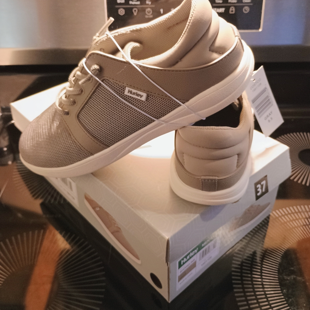 Hurley Men's Taupe and Cream Sneakers - Picture 3 of 7